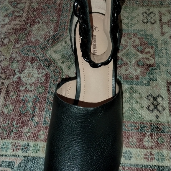 Johnston & Murphy Black Evelyn Chain Leather Shoes - Picture 6 of 8